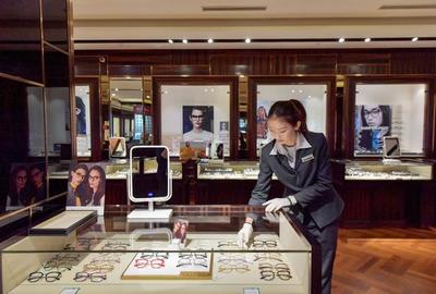 大光明眼鏡 百年老店“光明”不減 鐘表銷售續寫傳奇